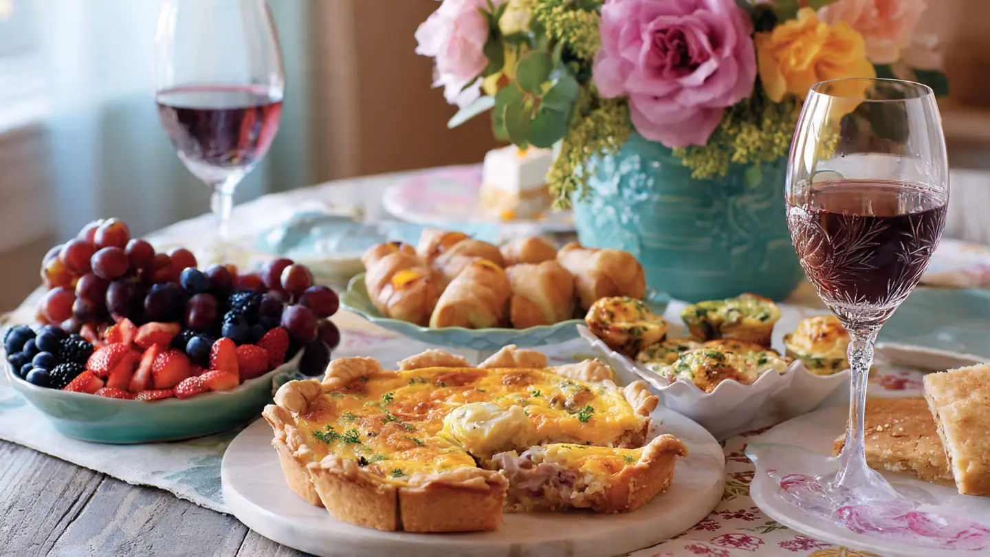 Mother’s Day Brunch table